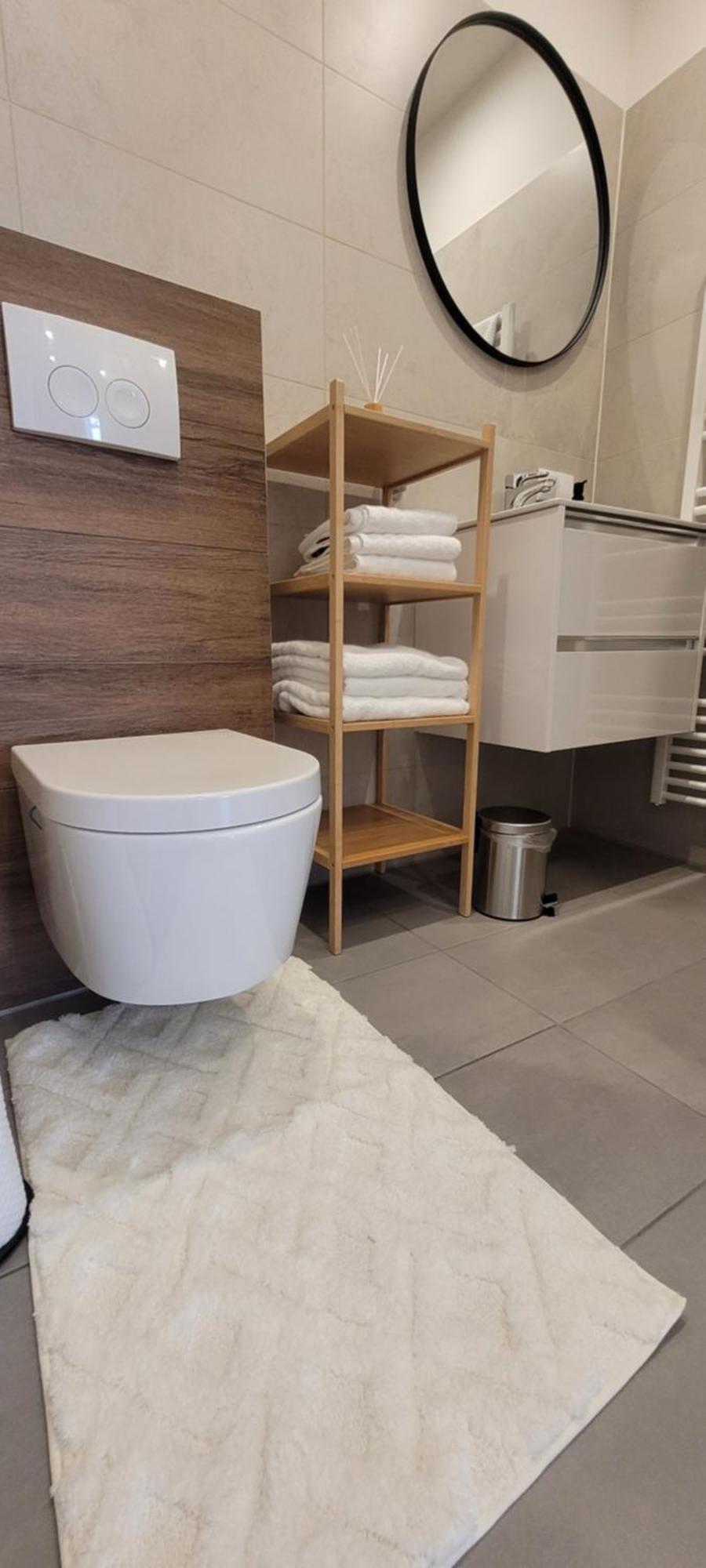 Altbauwohnung Mit Charme - Selbst Check In - Queensize Bett Вена Экстерьер фото